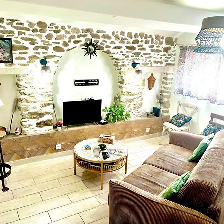 Appartement Cosy Saint-Hilaire-de-Brethmas Eksteriør bilde