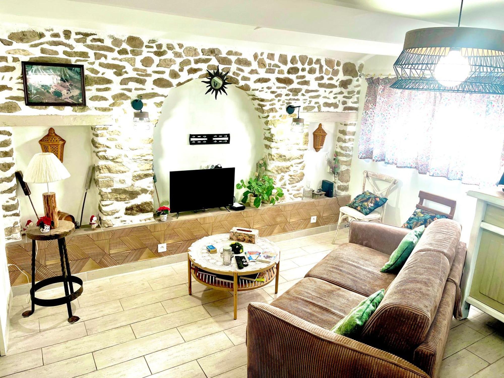 Appartement Cosy Saint-Hilaire-de-Brethmas Eksteriør bilde