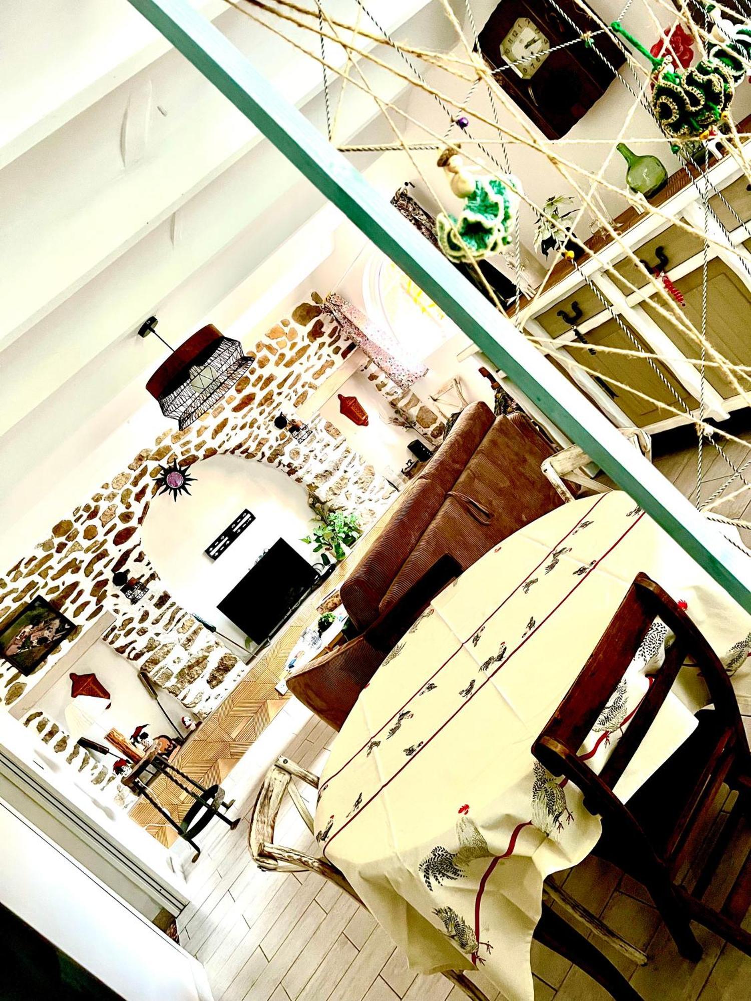 Appartement Cosy Saint-Hilaire-de-Brethmas Eksteriør bilde