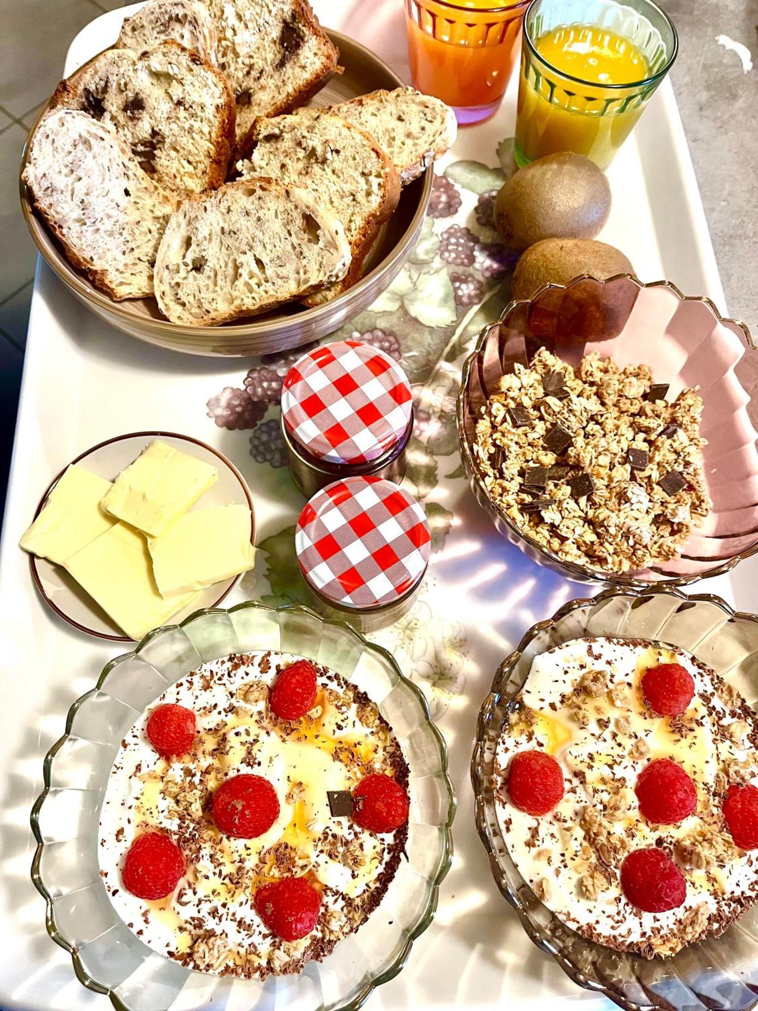 Appartement Cosy Saint-Hilaire-de-Brethmas Eksteriør bilde